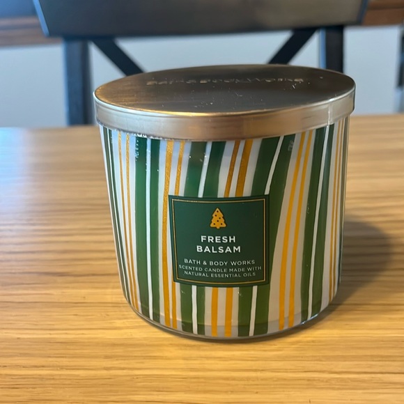 Bath & Body Works 3 Wick Candle. Fresh Balsam - Picture 1 of 3